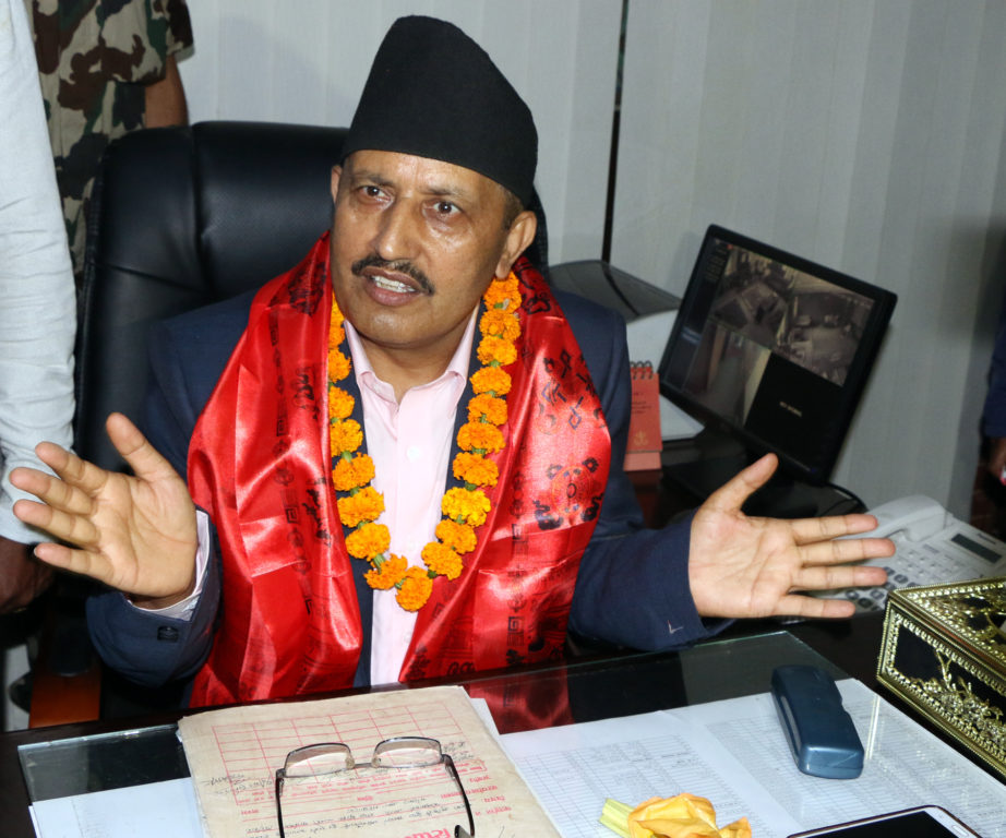 आयुर्वेदलाई मौलिक चिकित्साका रुपमा विकास गर्नुपर्ने -स्वास्थ्यमन्त्री