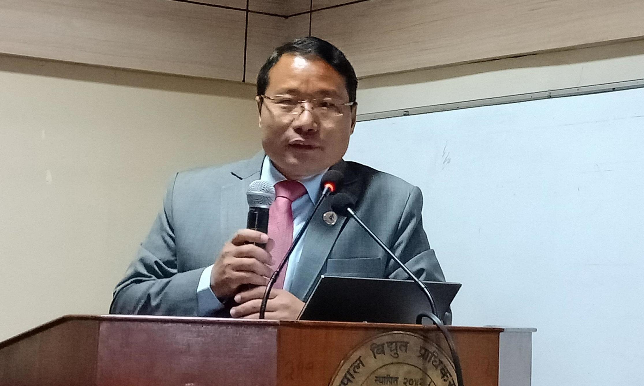 ऊर्जा क्षेत्रमा लगानी गर्न बङ्गलादेशी लगानीकर्तालाई मन्त्री पुनको आग्रह