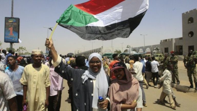 सुडान सङ्कटः तीन सैनिकको राजीनामा, व्यापक प्रदर्शनको तयारी