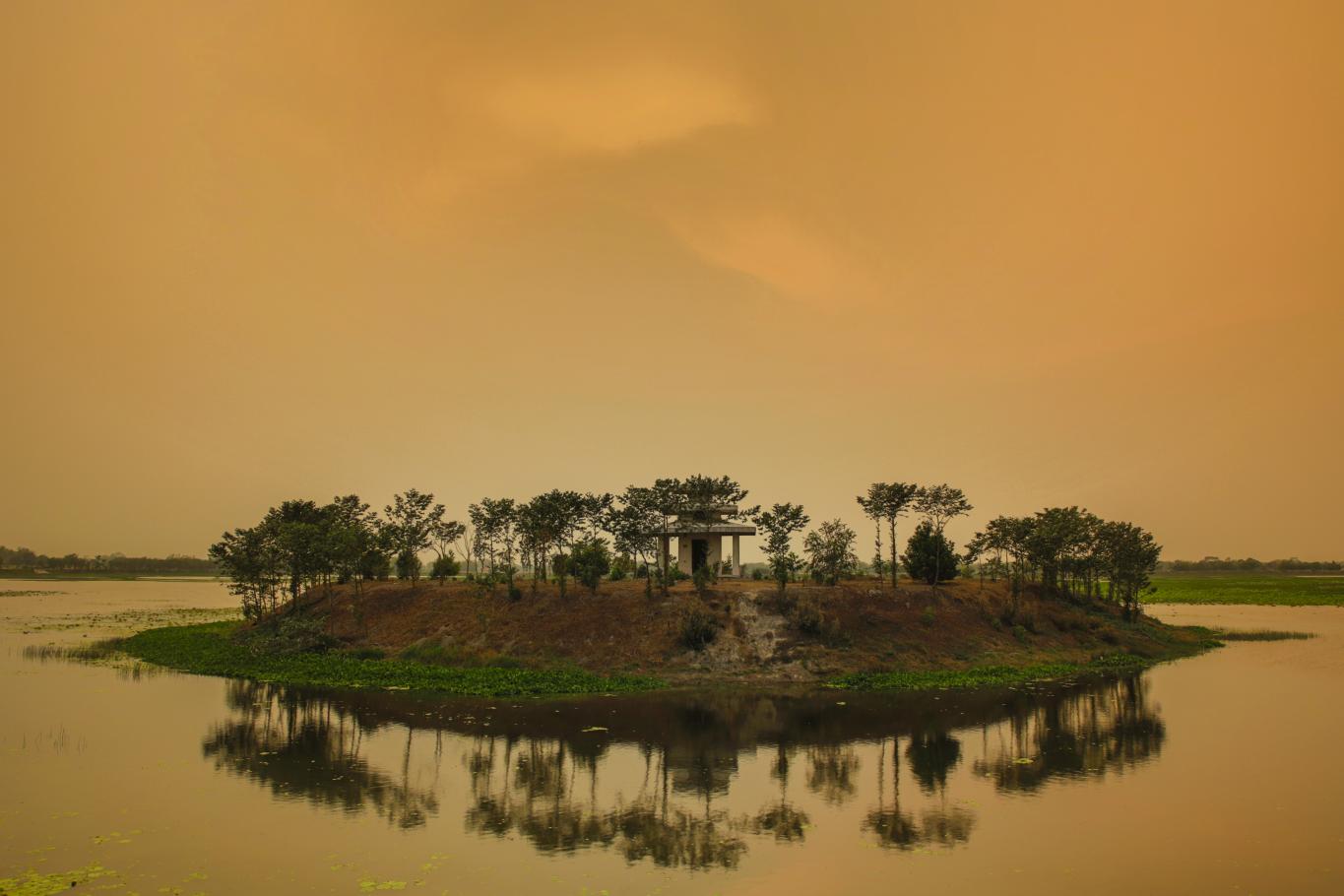 बर्जु तालमा पर्यटकको भीड लाग्न थाल्यो