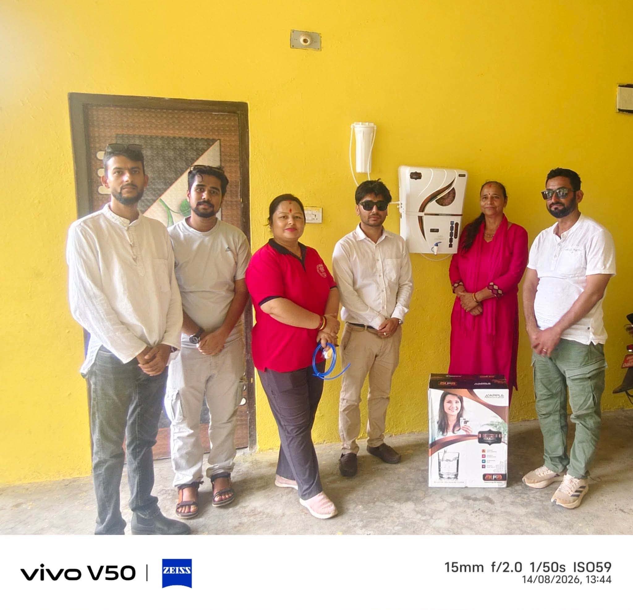  सरस्वती आधारभूत विद्यालयलाई बिजनेस अनलाइनद्वारा आरओ पानी फिल्टर सहयोग
