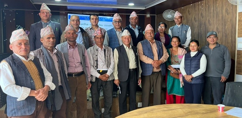 दैलेखको दुल्लुमा नागरिक सहभागिता र सामाजिक जवाफदेहितासम्बन्धी निर्देशिकाको मस्यौदामाथि छलफल